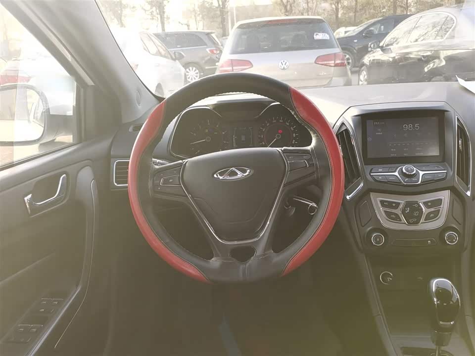 Chery Arrizo 5