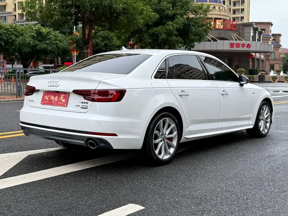 Audi A4L