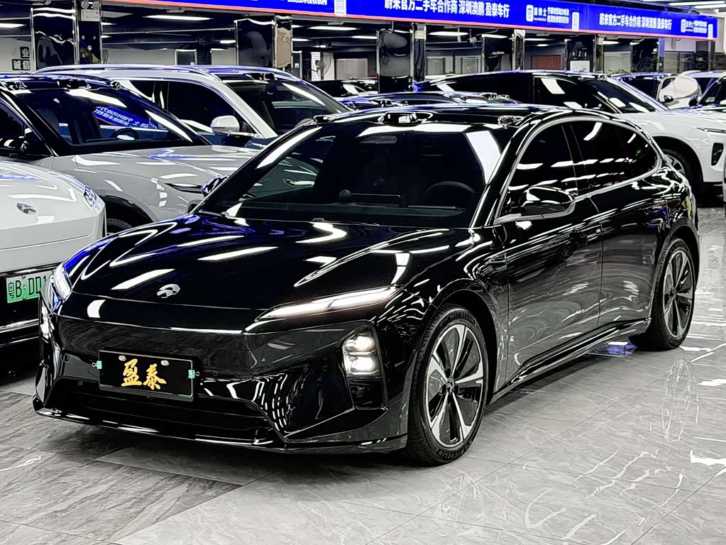 NIO ET5