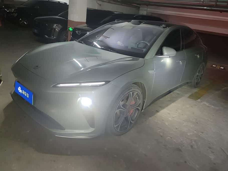 NIO ET5