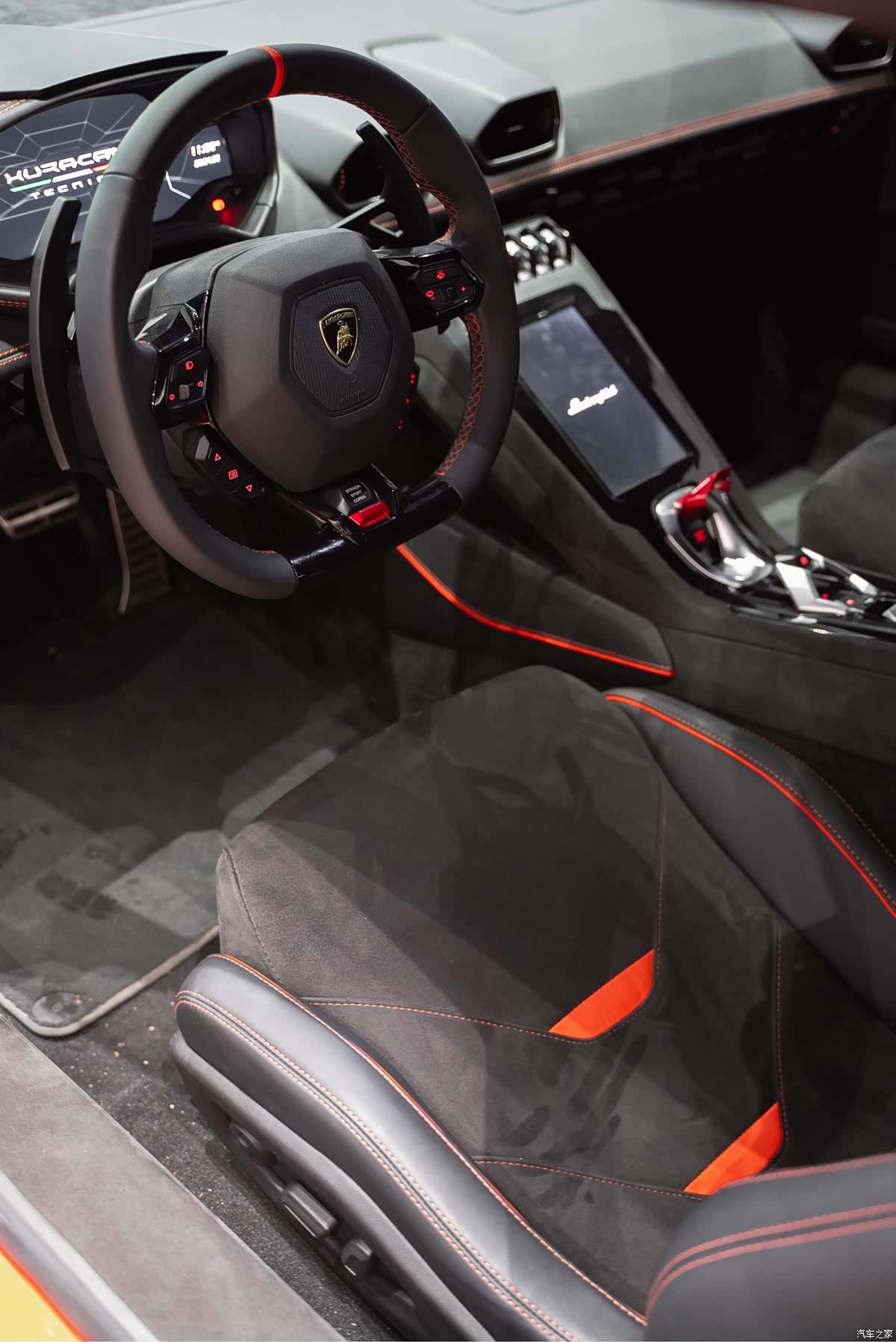 Lamborghini Huracán, 2024 32