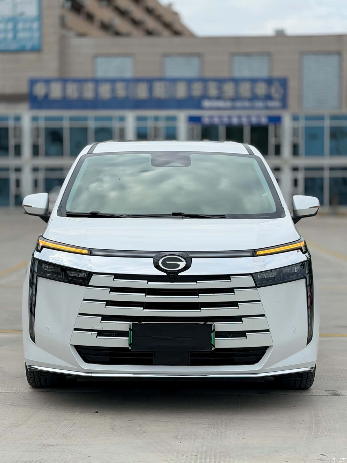 Trumpchi E8, 2024 3