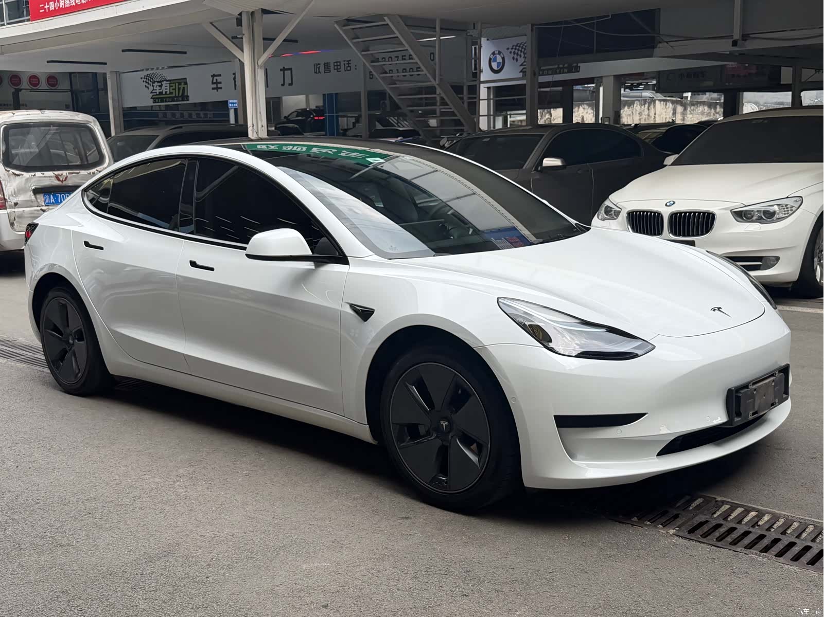 Tesla Model 3, 2022 3