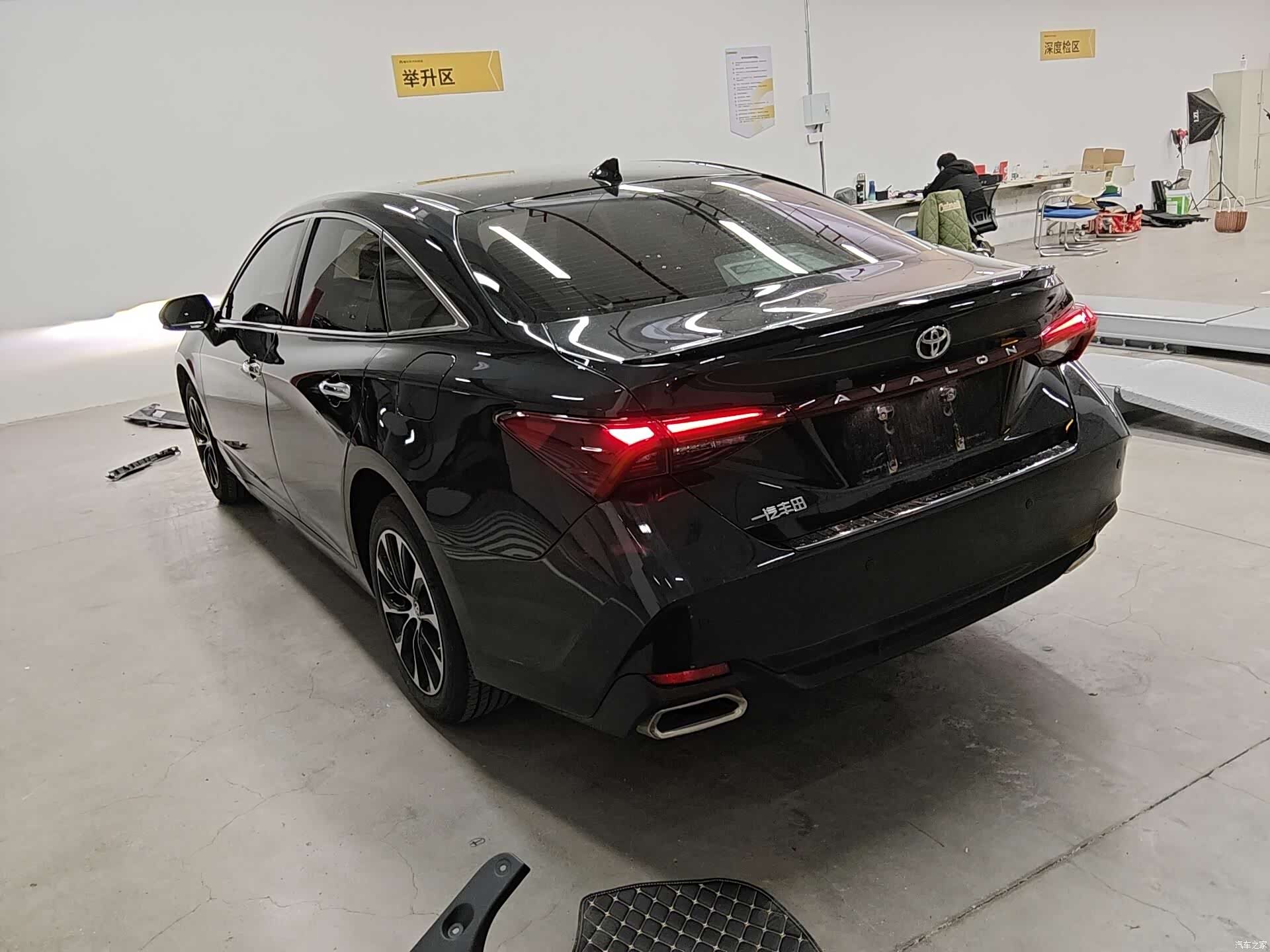 Toyota Avalon, 2024 3