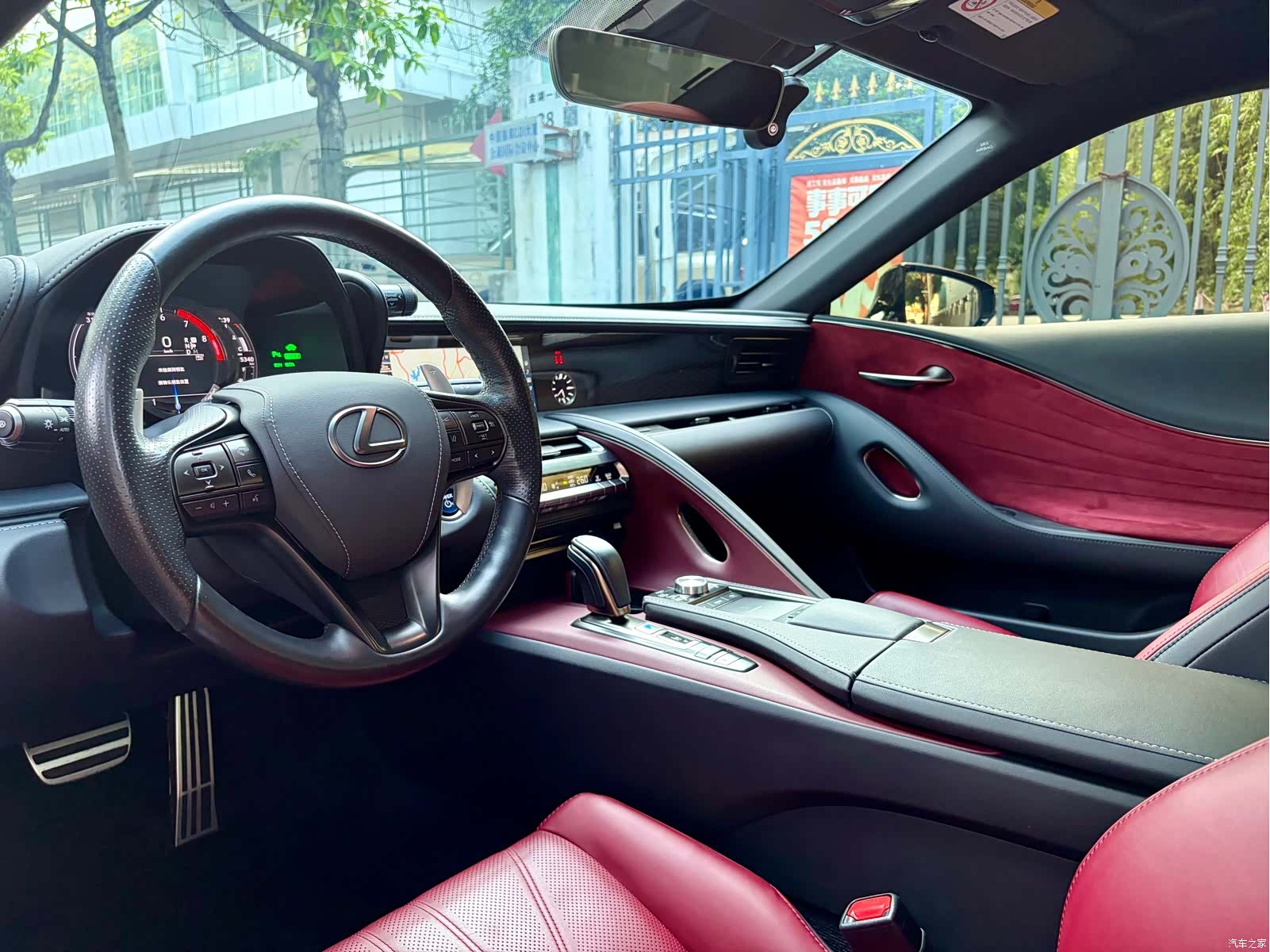 Lexus LC, 2018 все фото