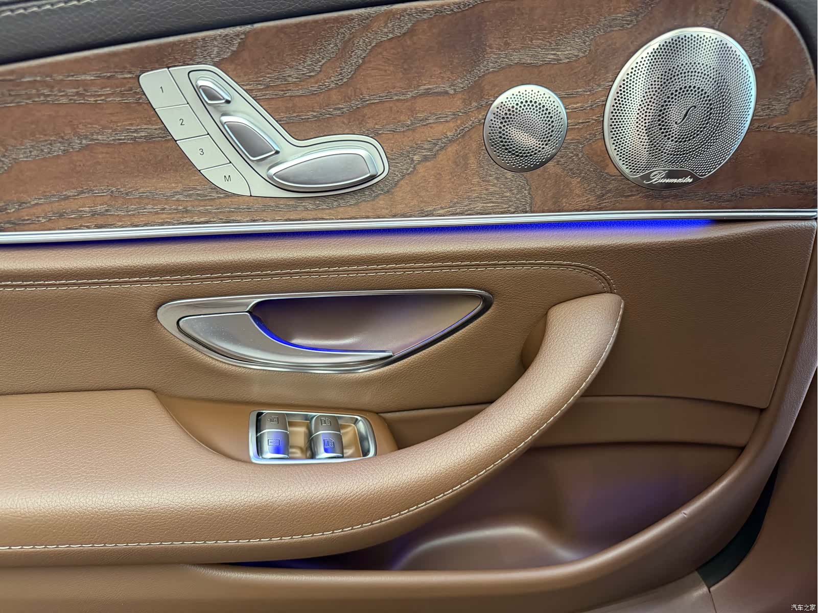 Mercedes-Benz E-Class, 2022 18