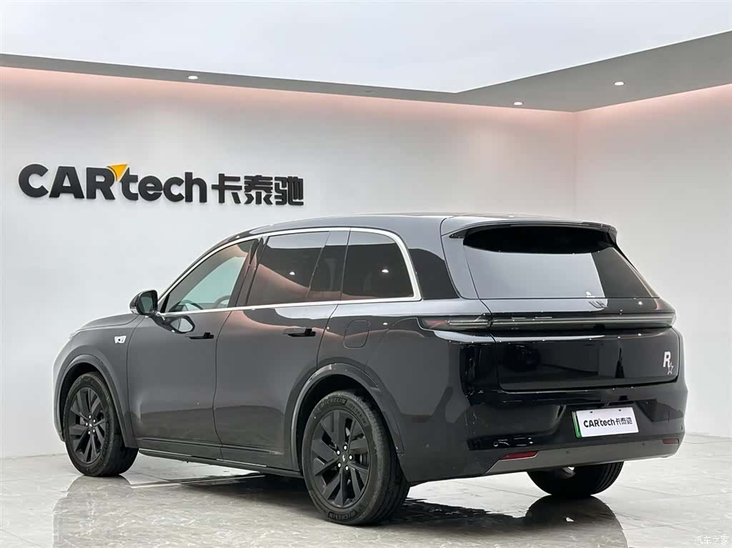 Li Auto L8, 2023 3