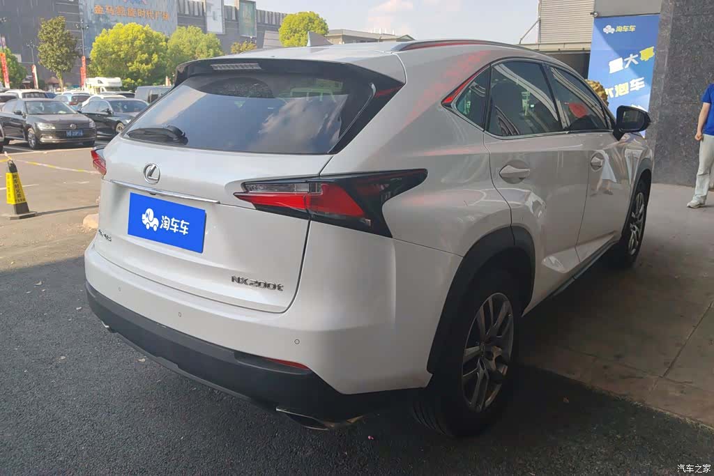 Lexus NX, 2017 3