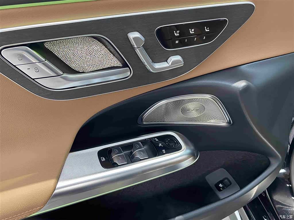 Mercedes-Benz E-Class, 2026 14
