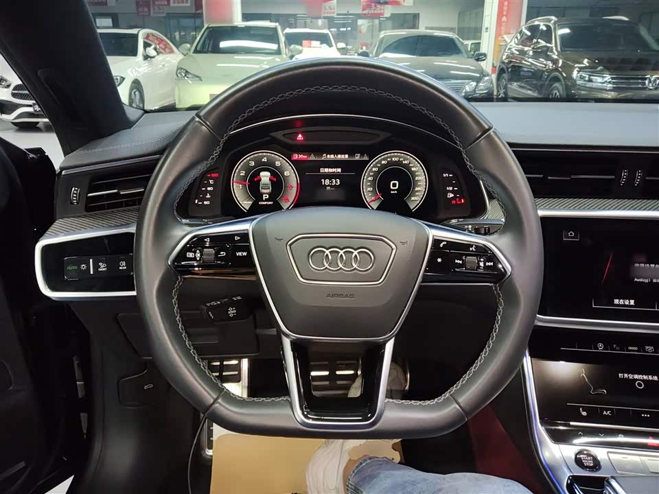 Audi A7L
