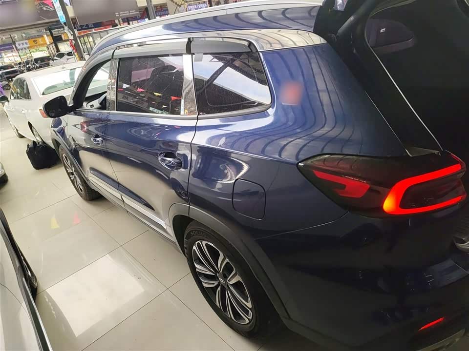 Chery Tiggo 8