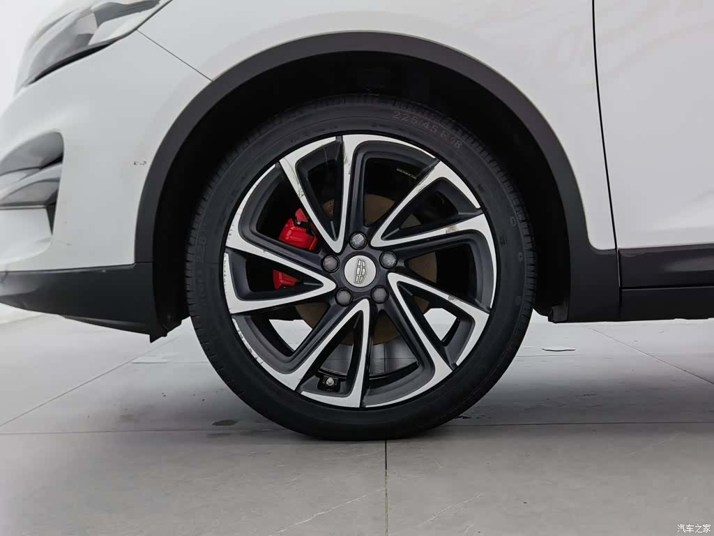Geely Emgrand, 2017 17