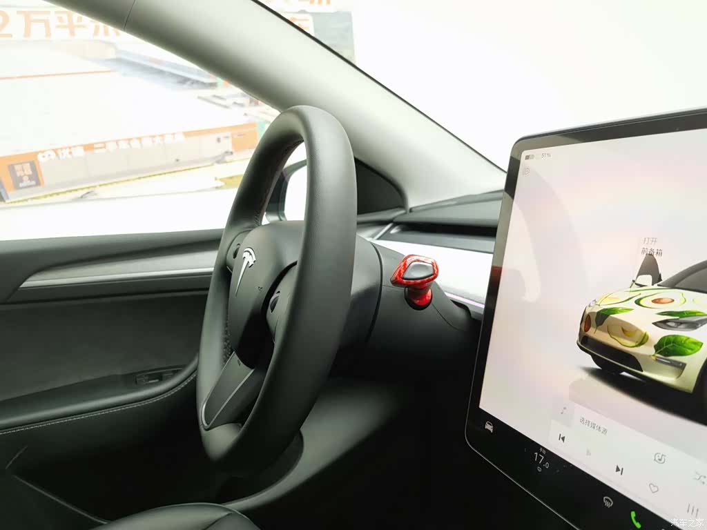 Tesla Model Y, 2024 22