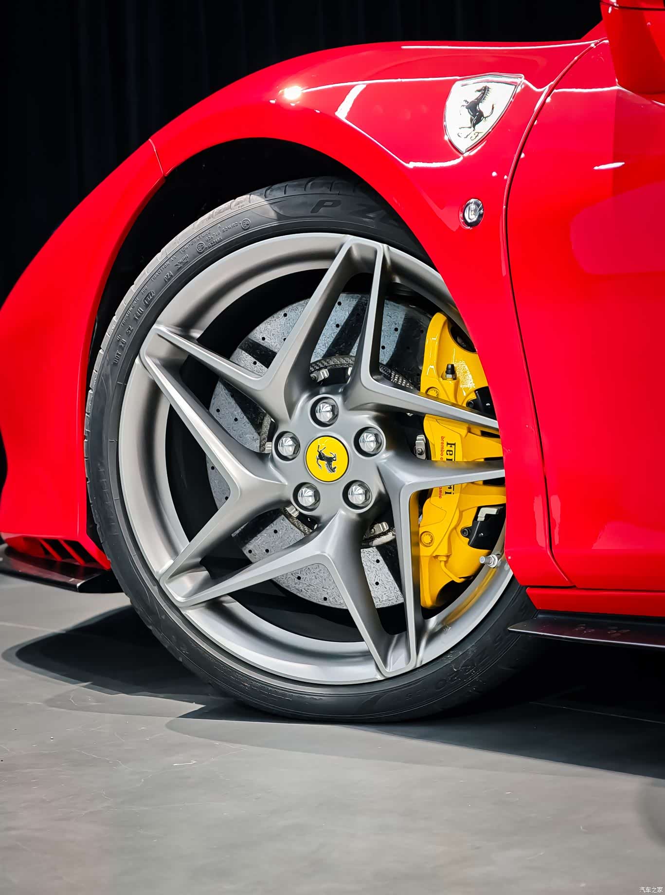 Ferrari F8, 2023 все фото