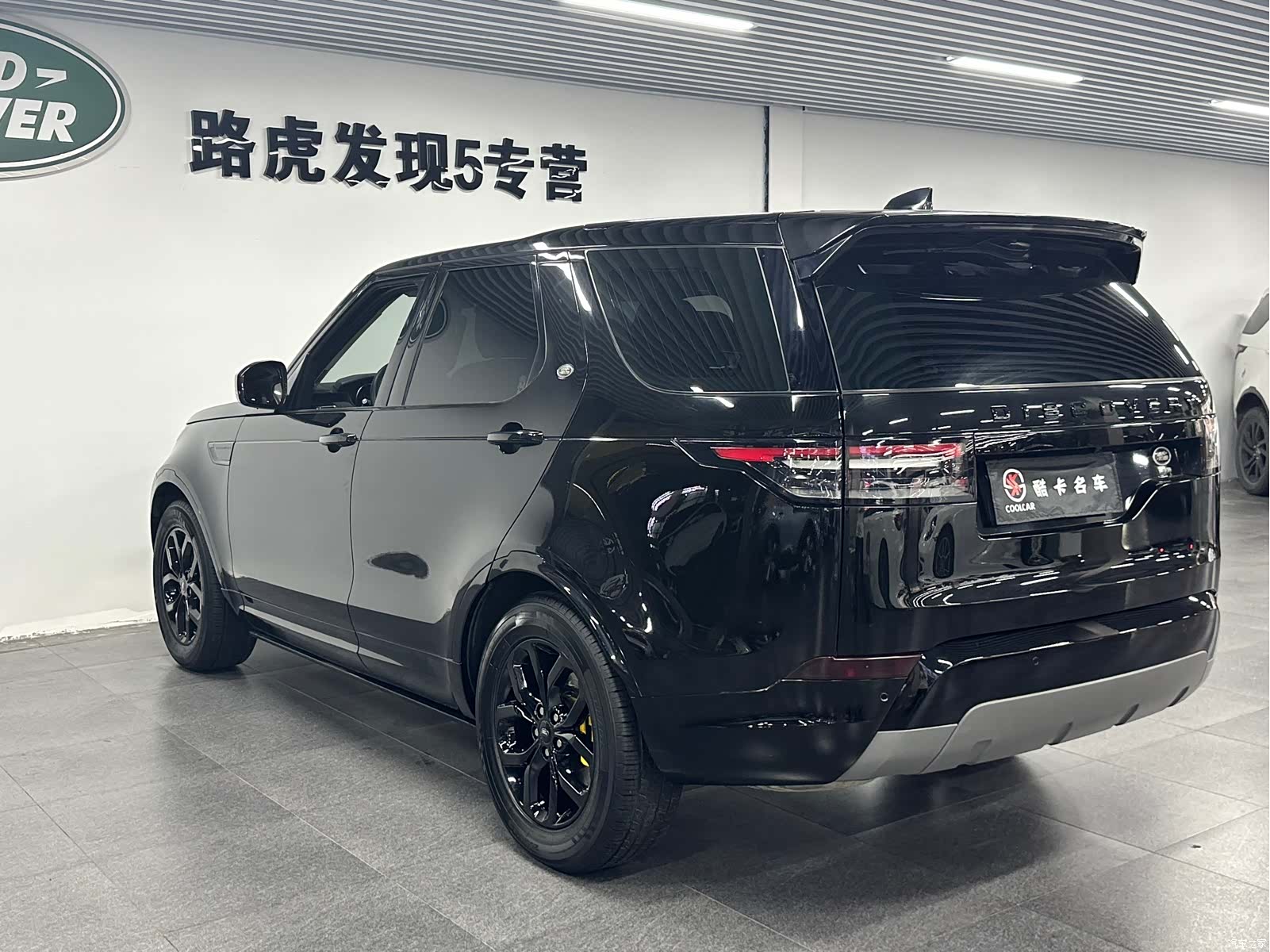Land Rover Discovery, 2018 все фото