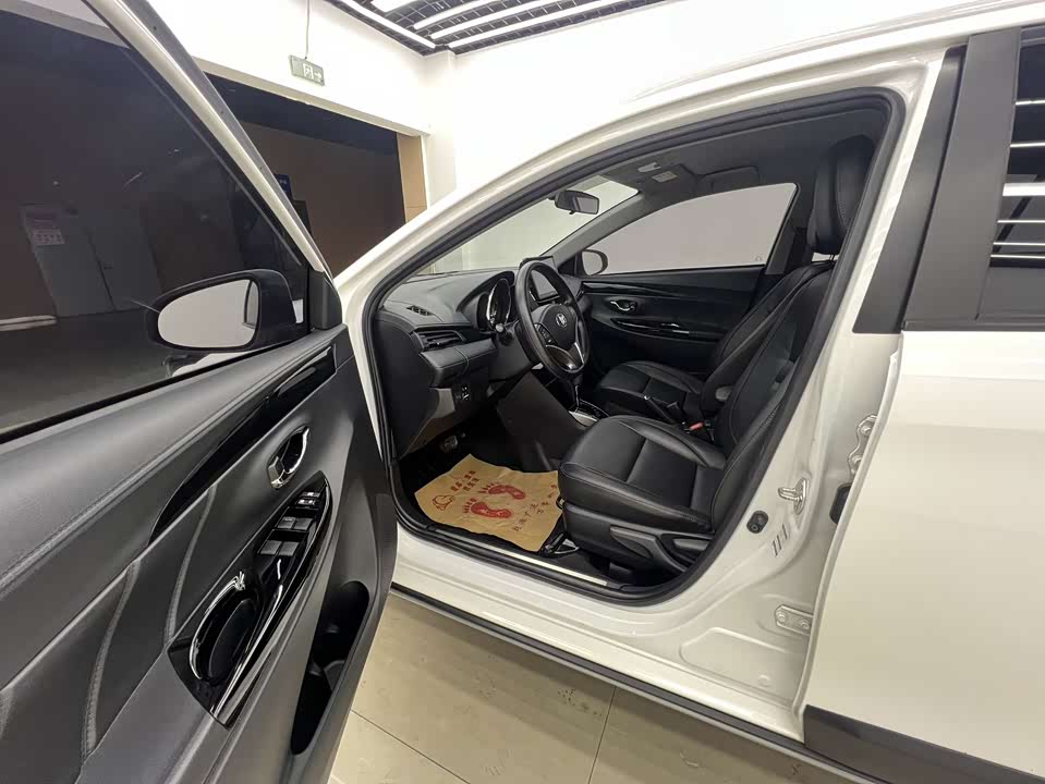 Toyota YARiS L Zhixuan