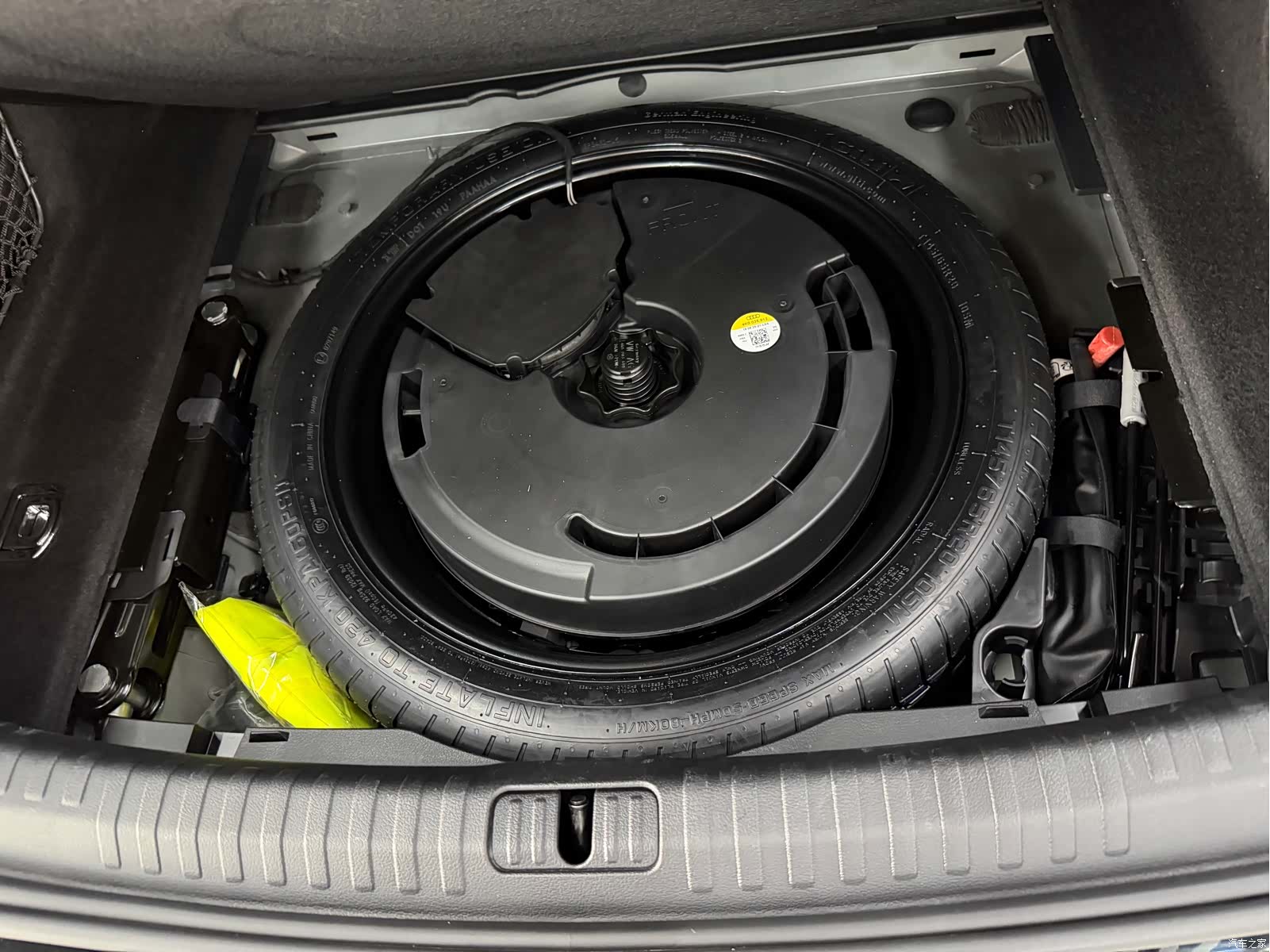 Audi A6L, 2025 14