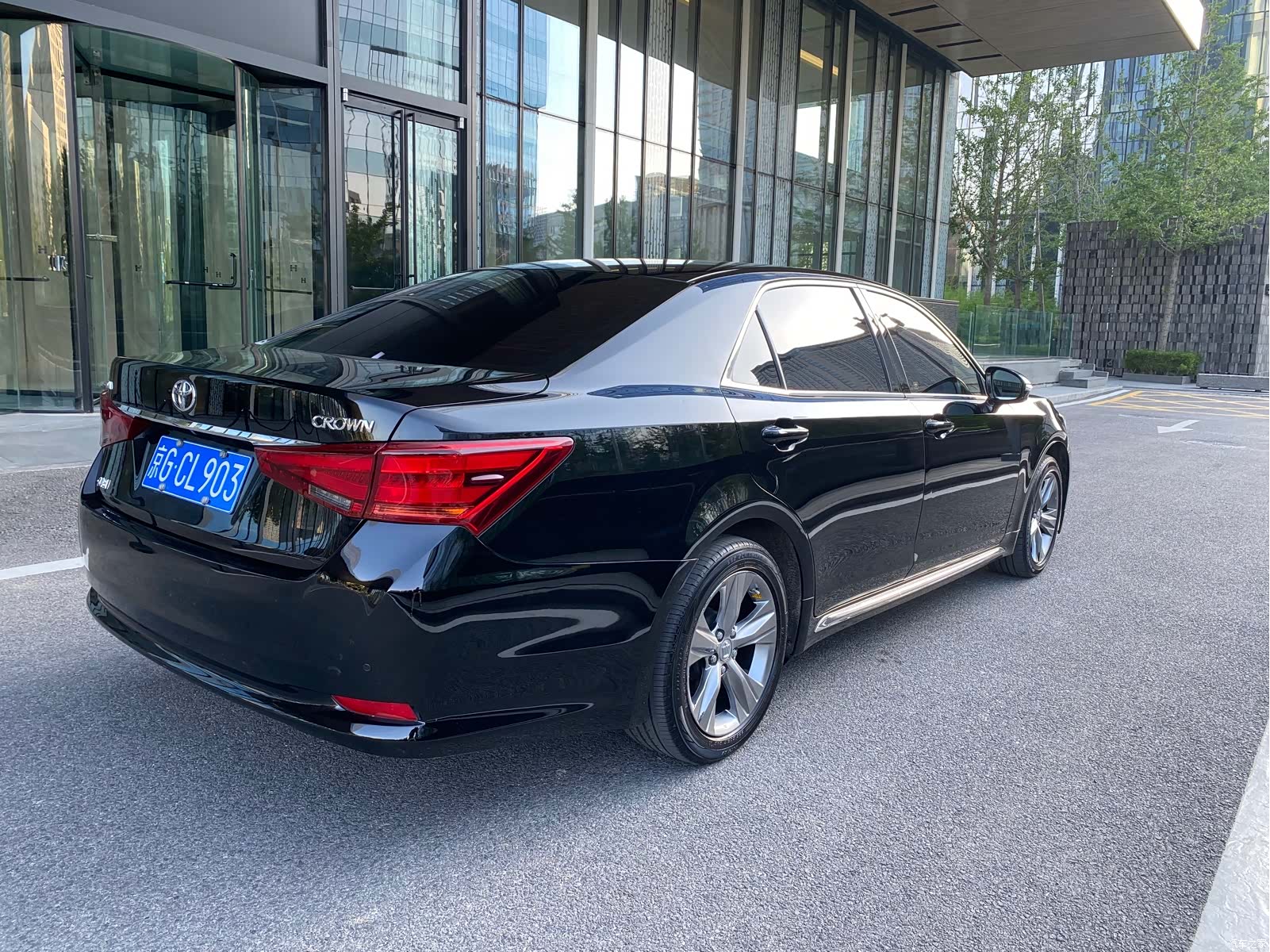 Toyota Crown, 2017 4
