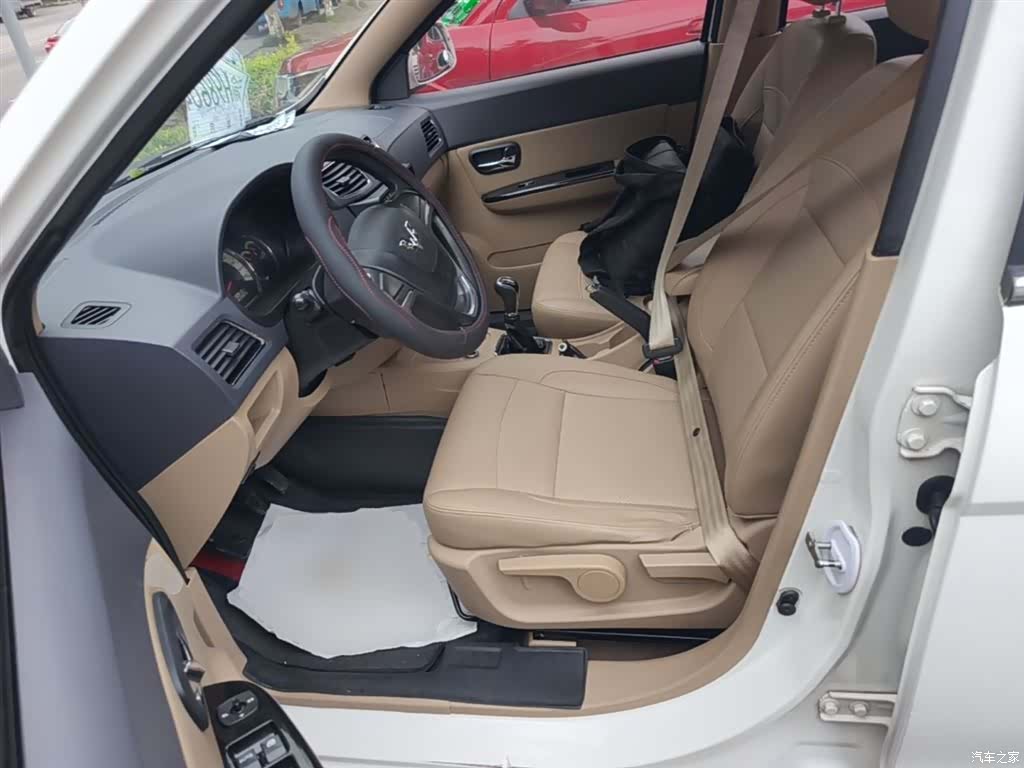 Wuling Hongguang, 2015 15