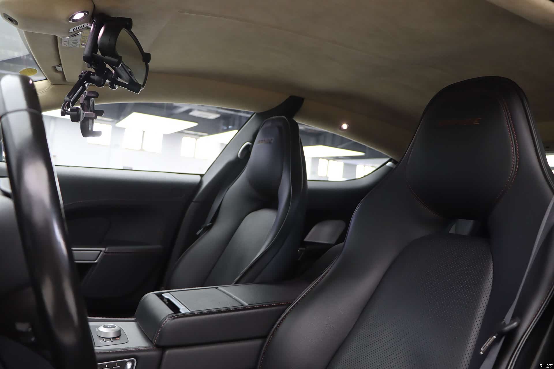 Aston Martin Rapide, 2014 19