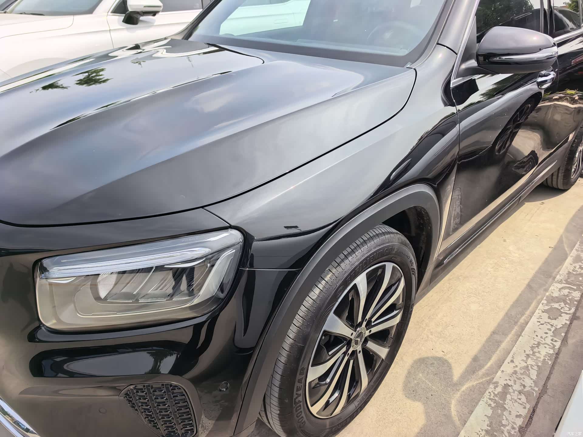 Mercedes-Benz GLB, 2025 10