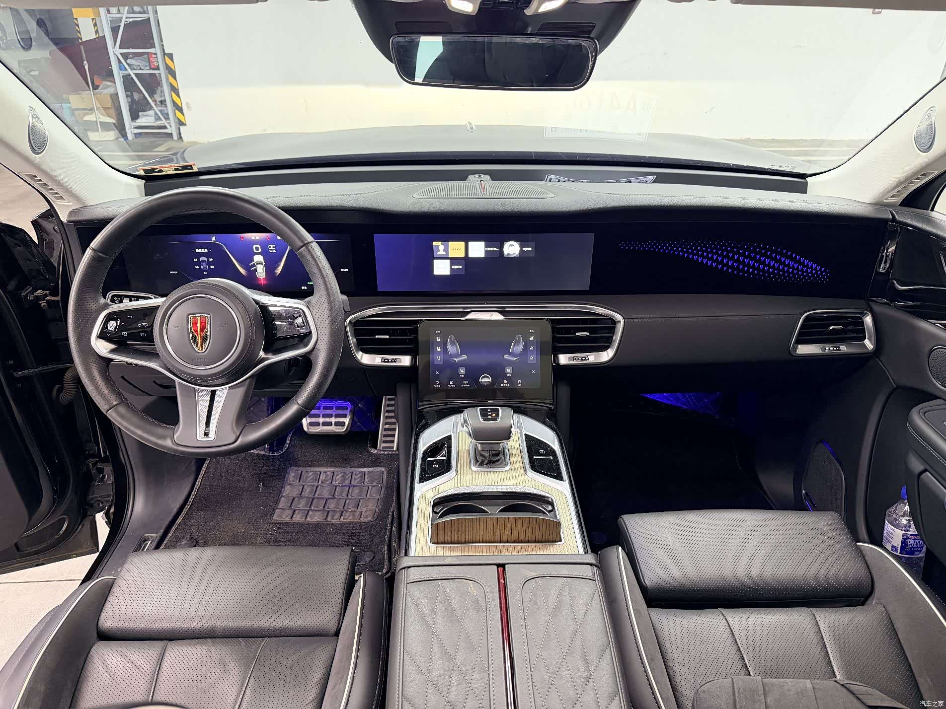 Hongqi E-HS9, 2023 8