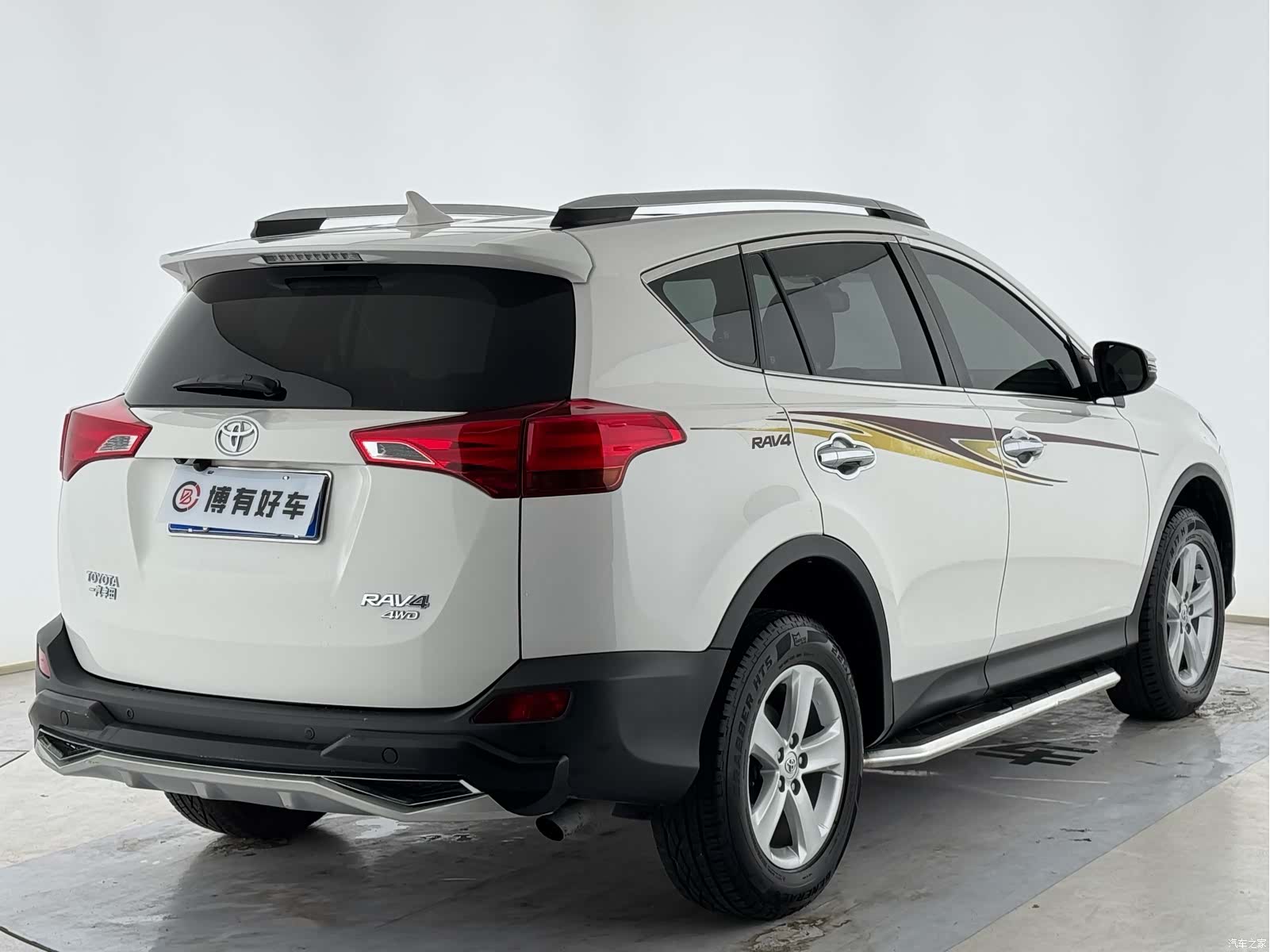 Toyota RAV4, 2015 13