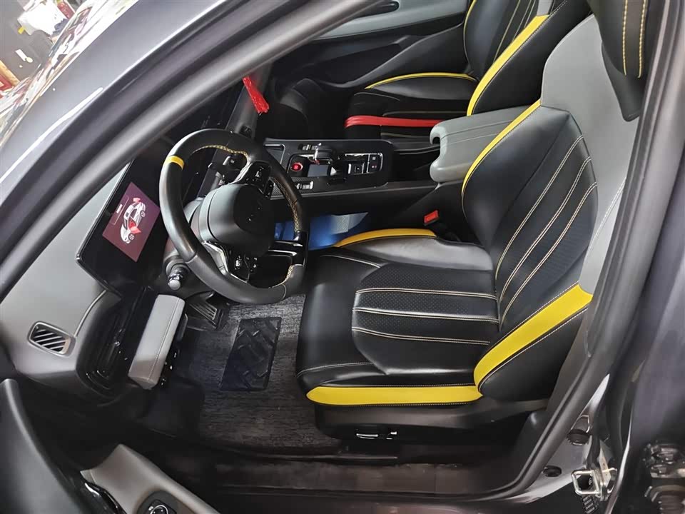 Trumpchi Shadow Leopard