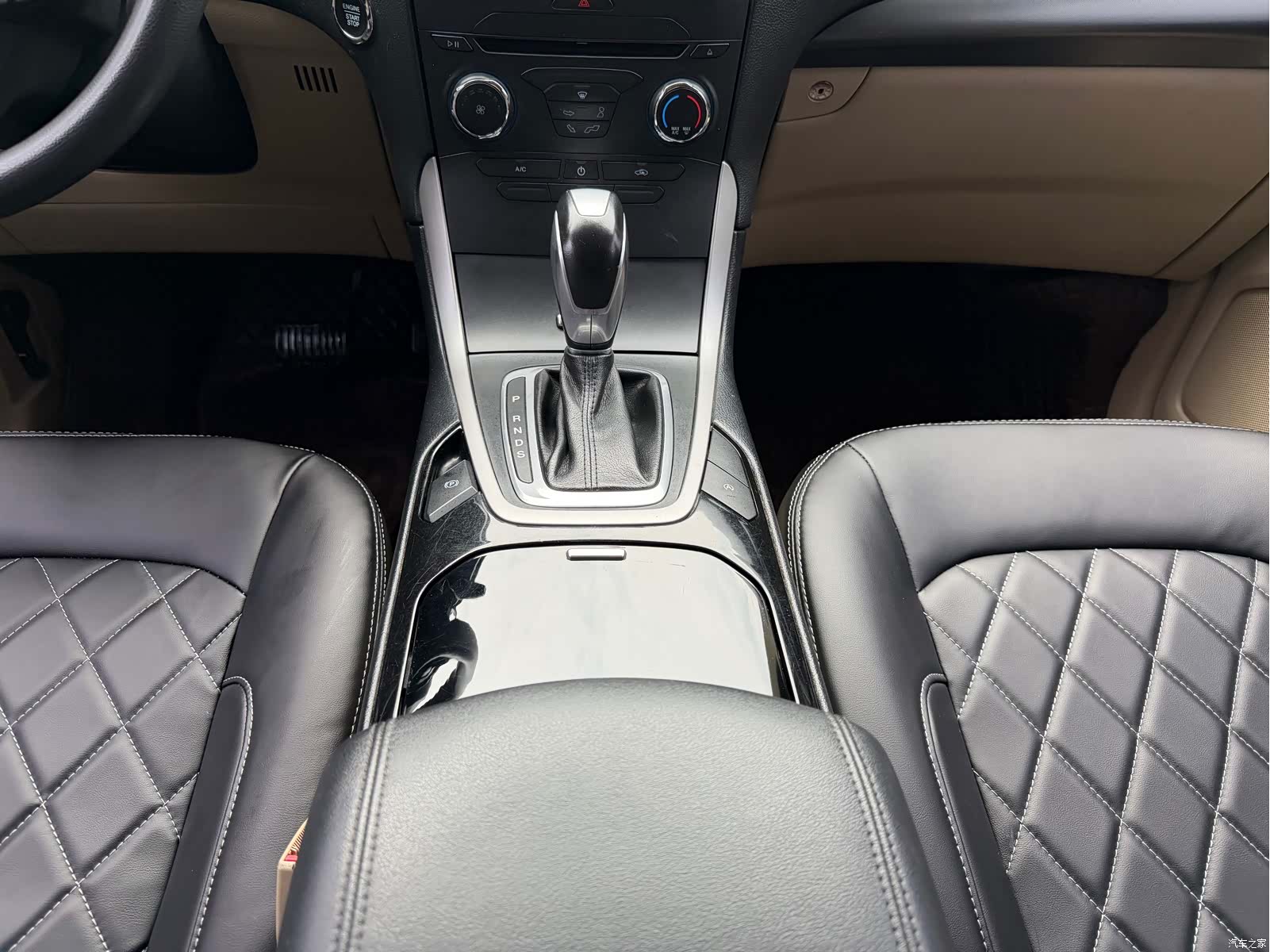 Ford Edge, 2016 10