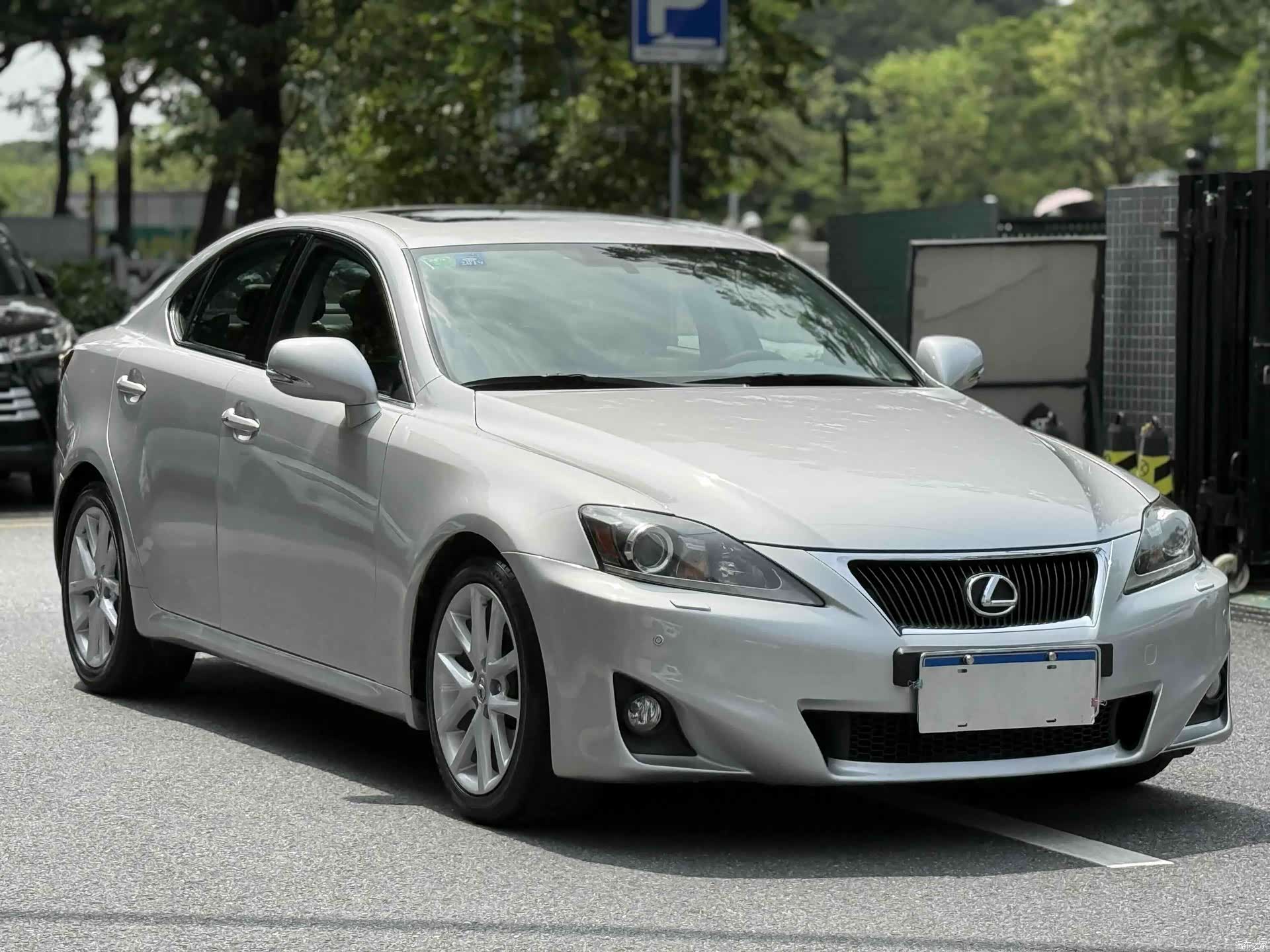 Lexus IS, 2010 2