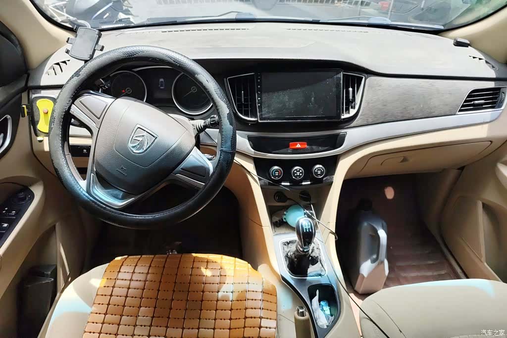 Wuling 730, 2017 12