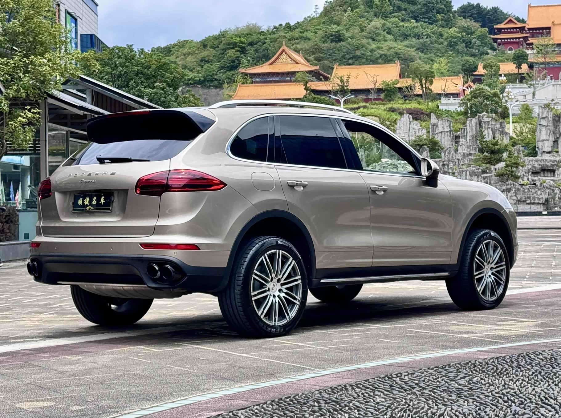 Porsche Cayenne, 2016 15