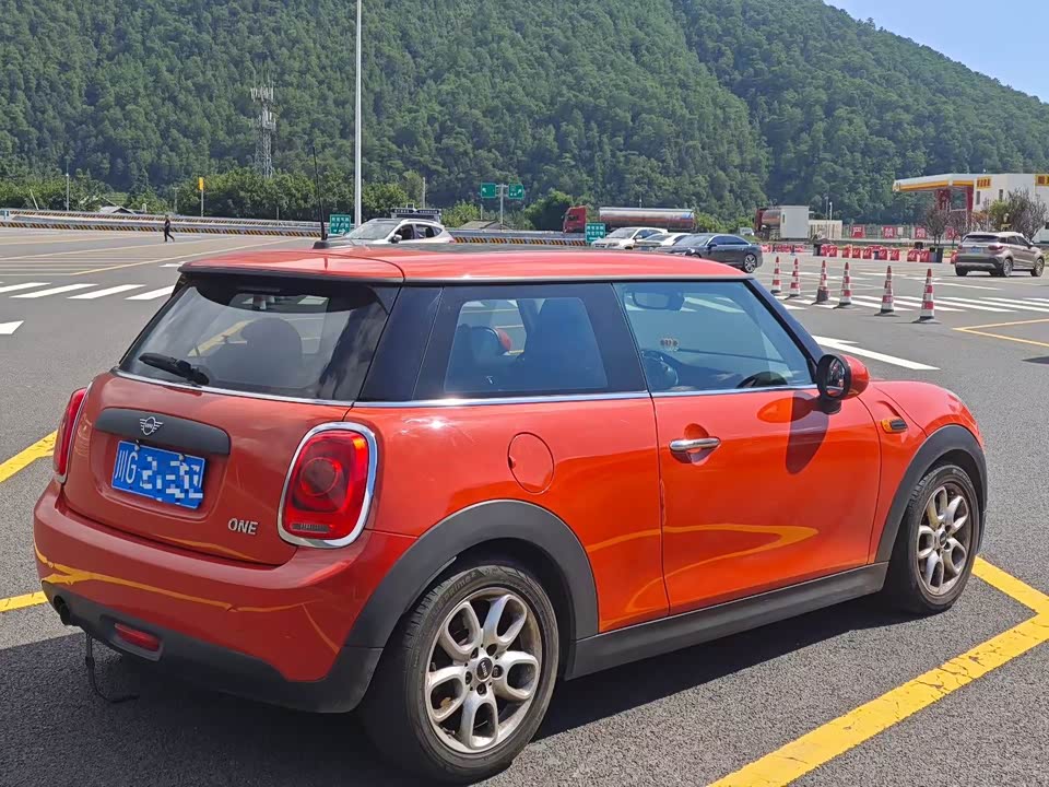 MINI MINI