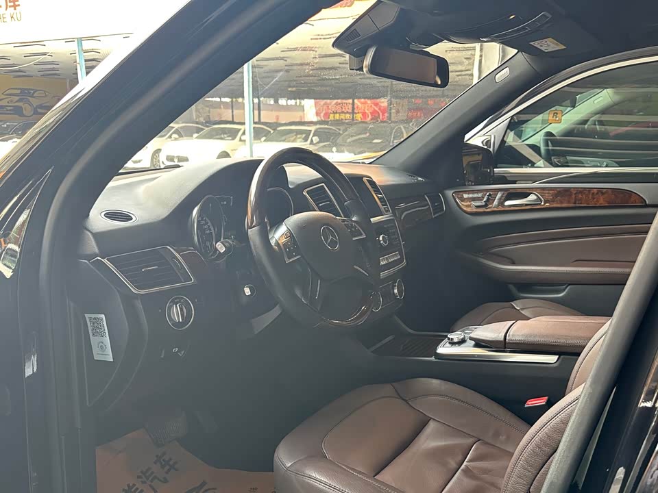 Mercedes-Benz M class