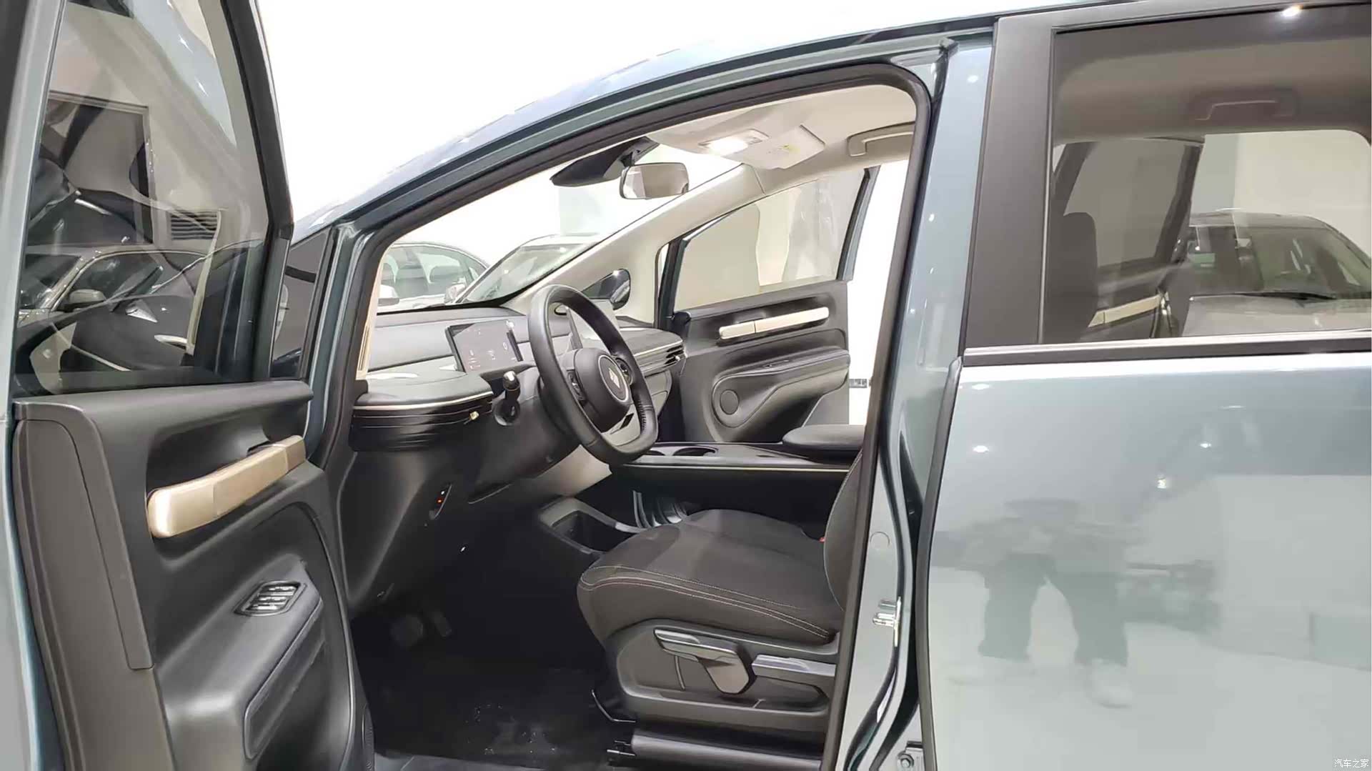 Wuling 360, 2024 4