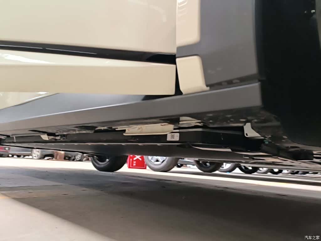 BYD Dolphin, 2026 21