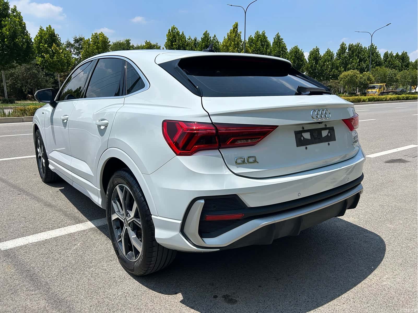 Audi Q3, 2021 13