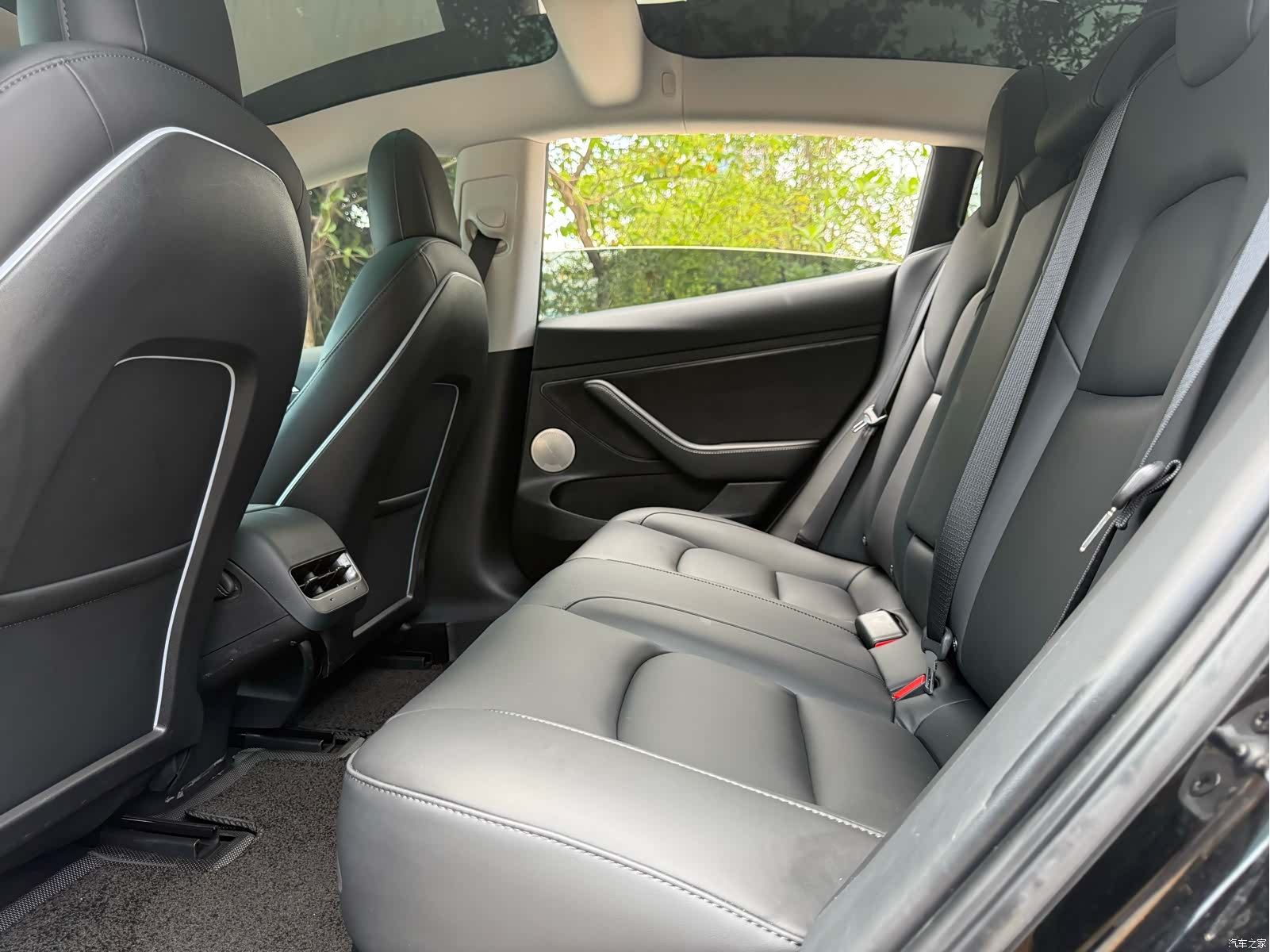 Tesla Model 3, 2021 6