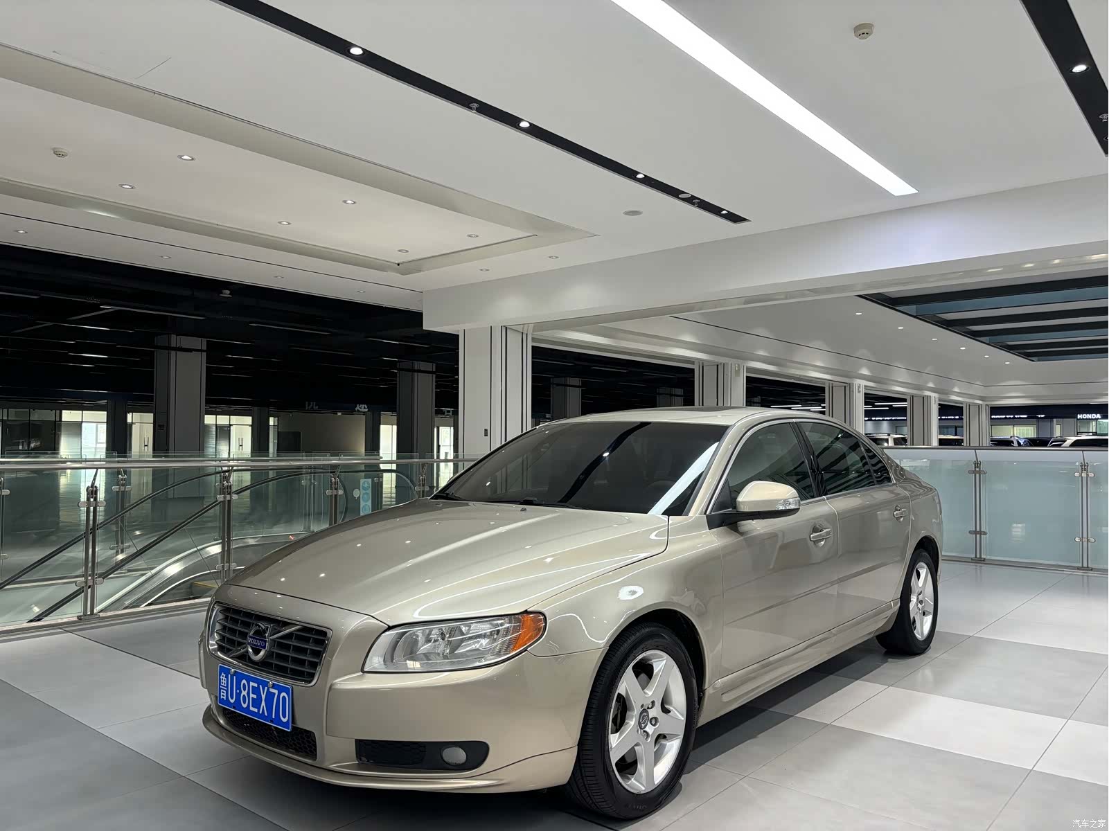 Volvo S80, 2010 1