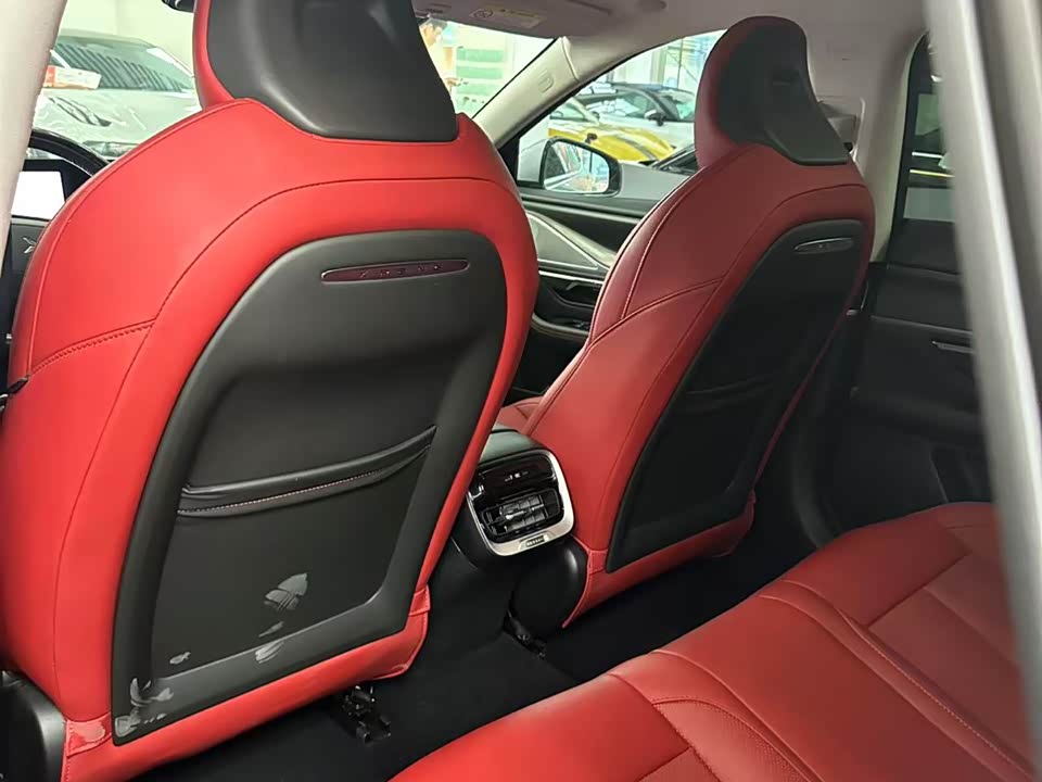 XPENG P7 XPENG P7