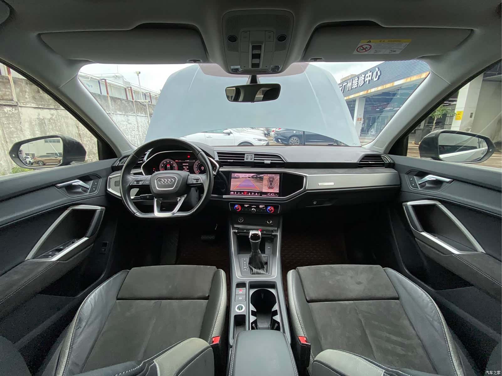 Audi Q3, 2022 13
