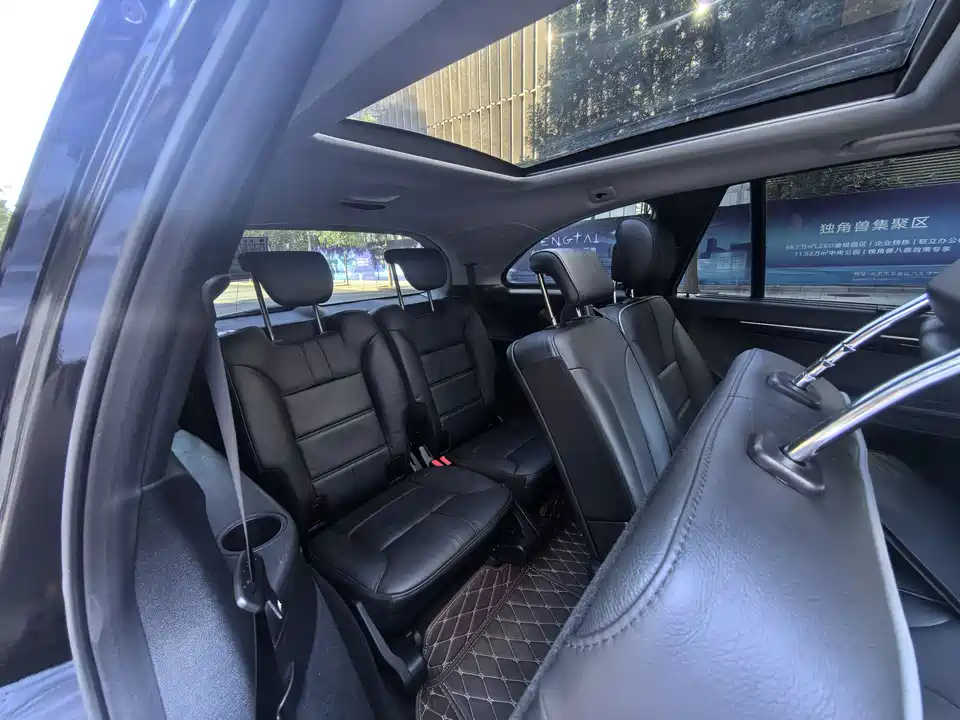 Mercedes-Benz R-class