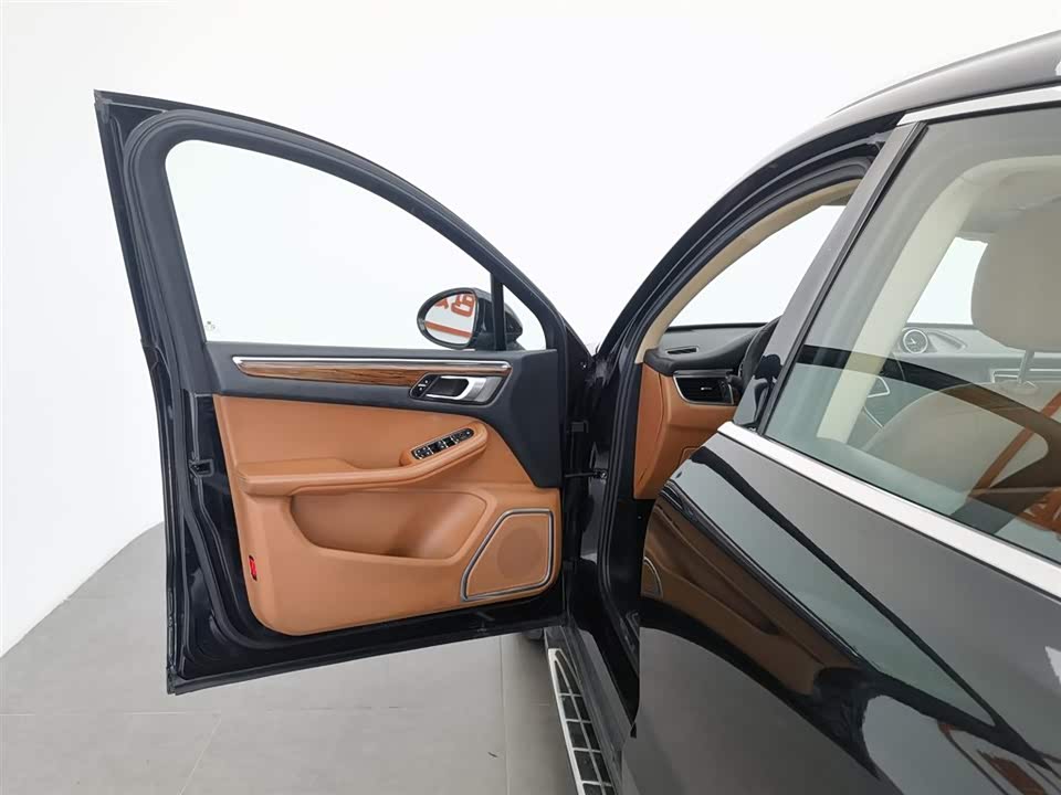 Zotye SR9 Zotye SR9