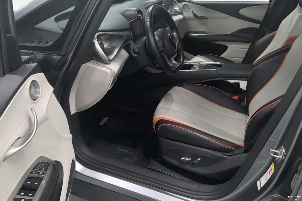 BYD Dolphin, 2022 9