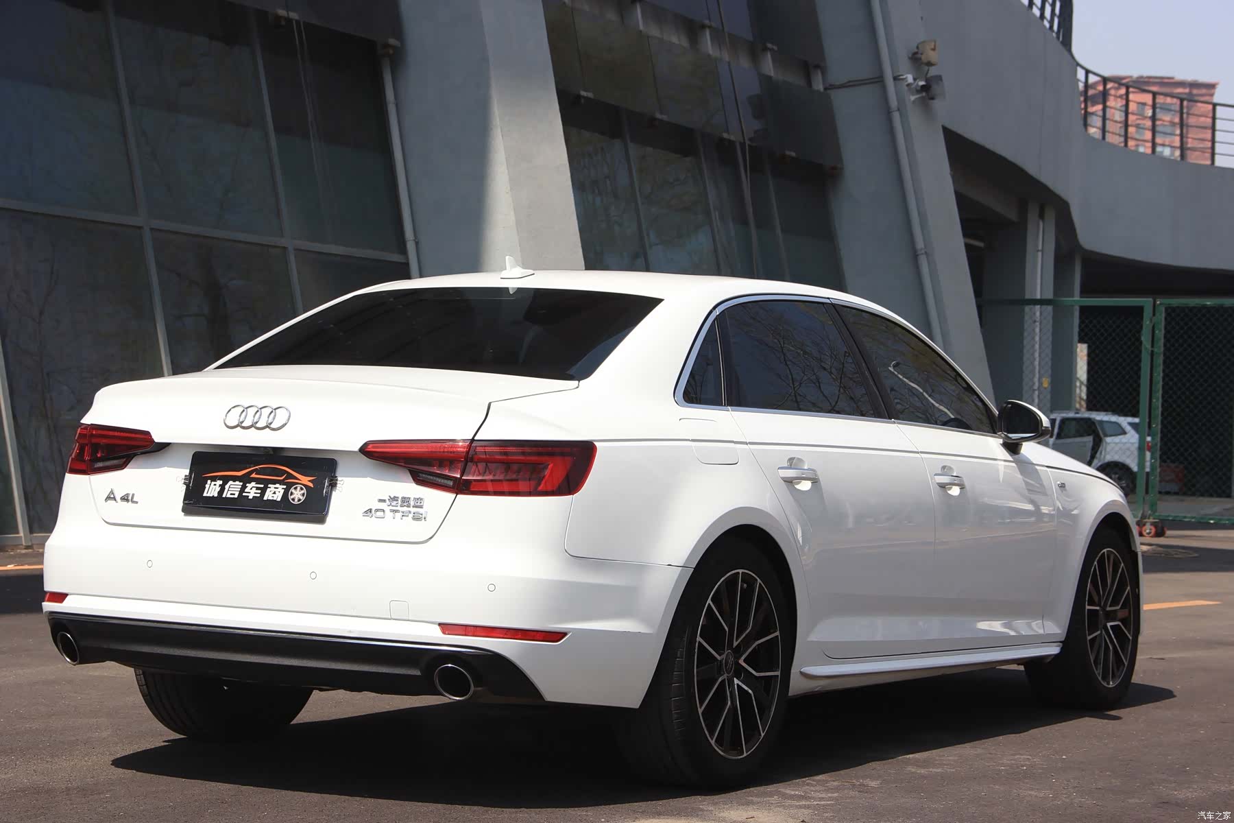 Audi A4L, 2017 7