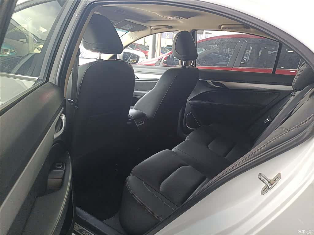 Geely Emgrand, 2019 14