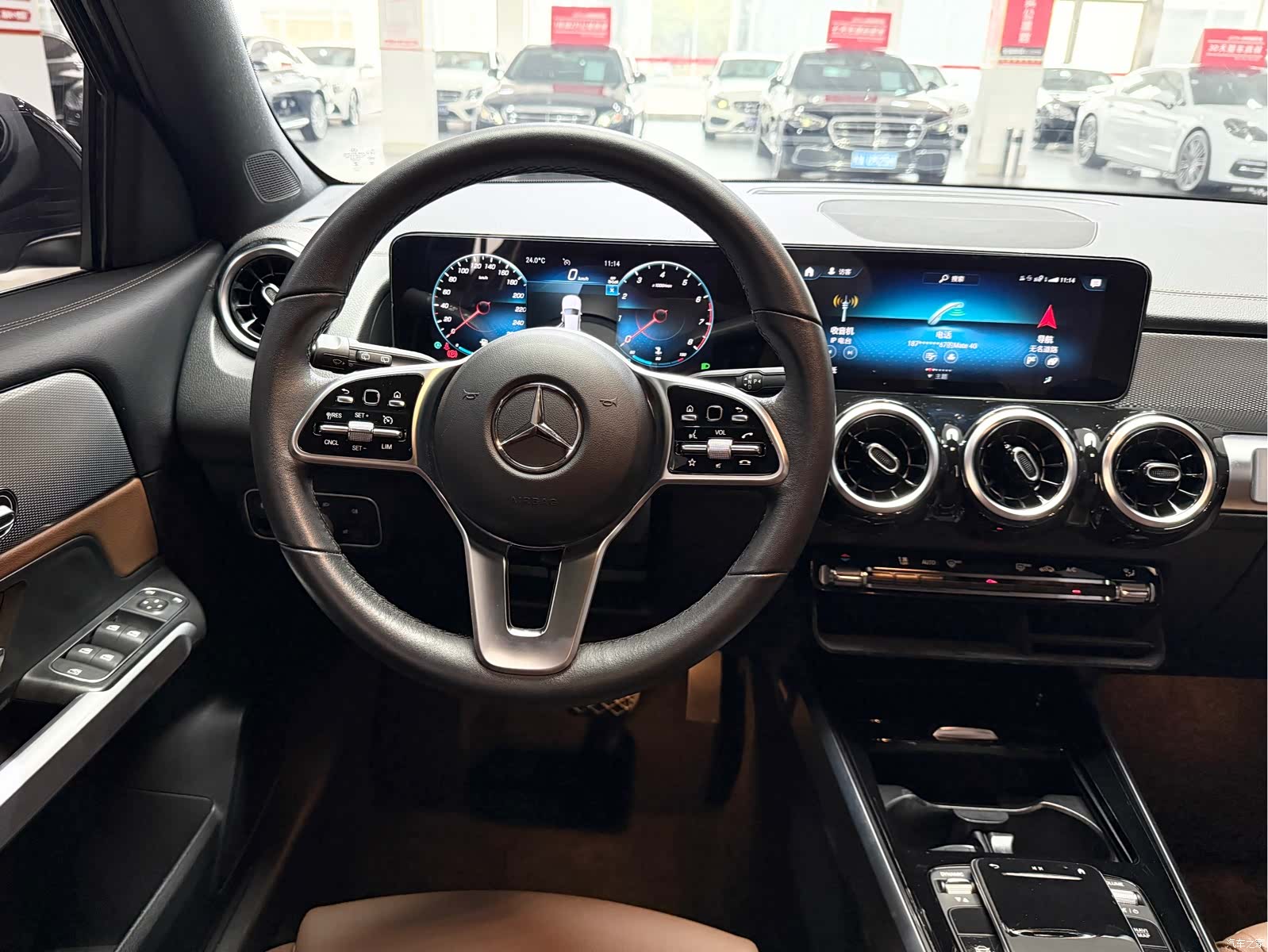 Mercedes-Benz GLB, 2023 12