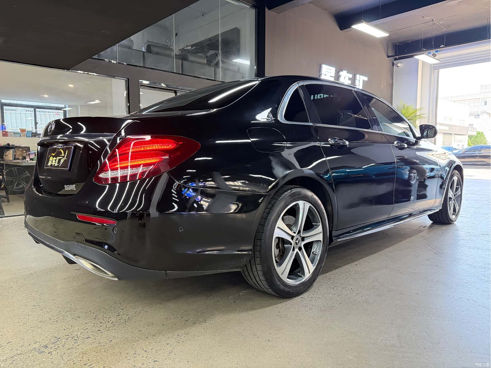 Mercedes-Benz E-Class, 2019 13