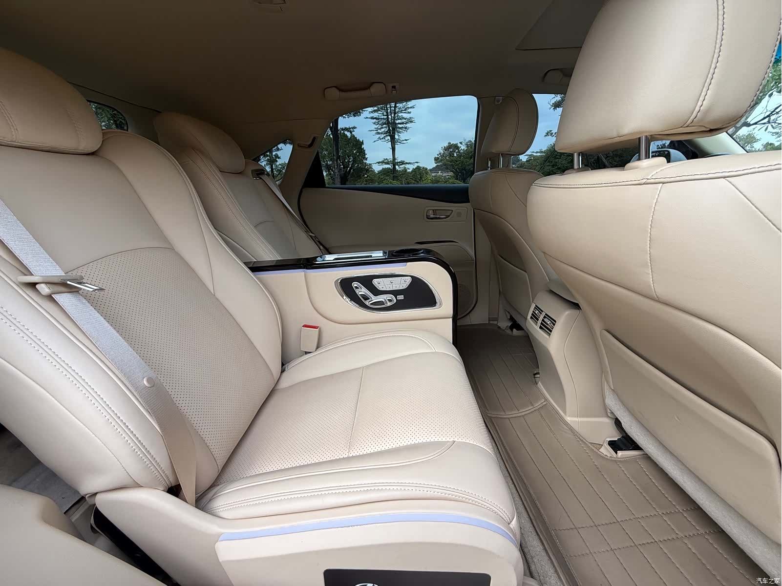 Lexus RX, 2015 16