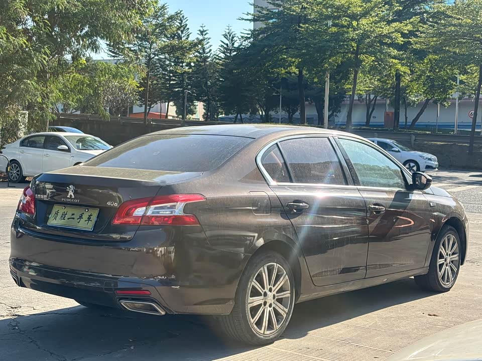 Peugeot 408